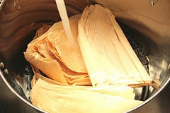 Place the dried corn husks