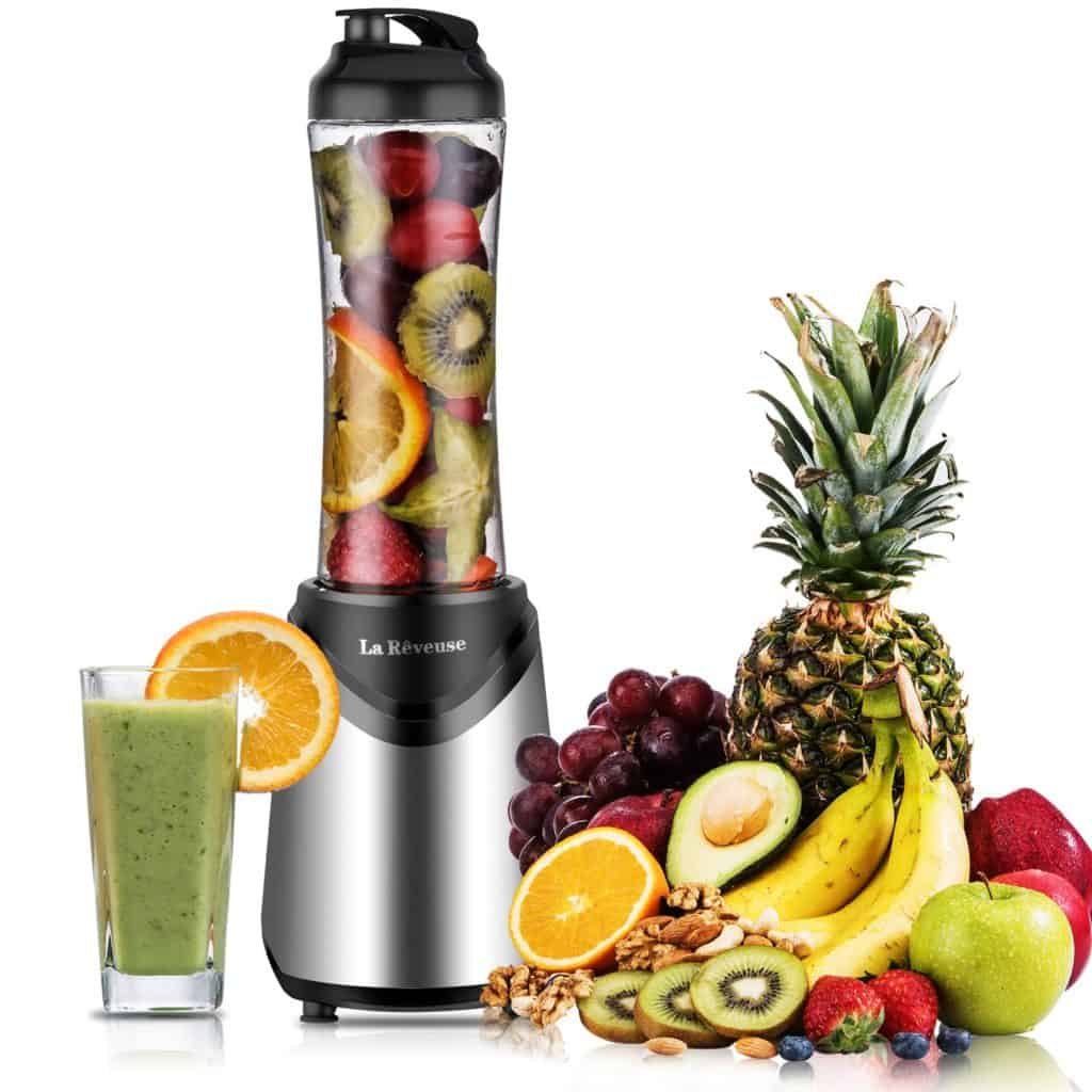 The La Reveuse Smoothies Blender is pictured over a field of white