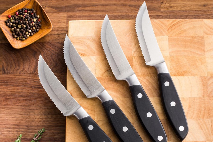 steak knives with serrations