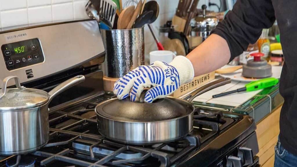 How Often Should You Wash Oven Mitts?