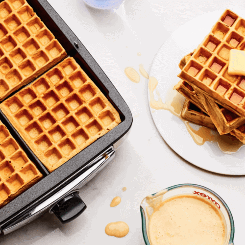 How to Use a Waffle Maker to Prepare the Perfect Breakfast