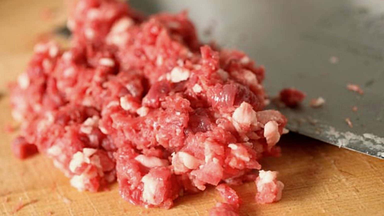 How to Grind Meat Without a Grinder 2 Easy Alternatives