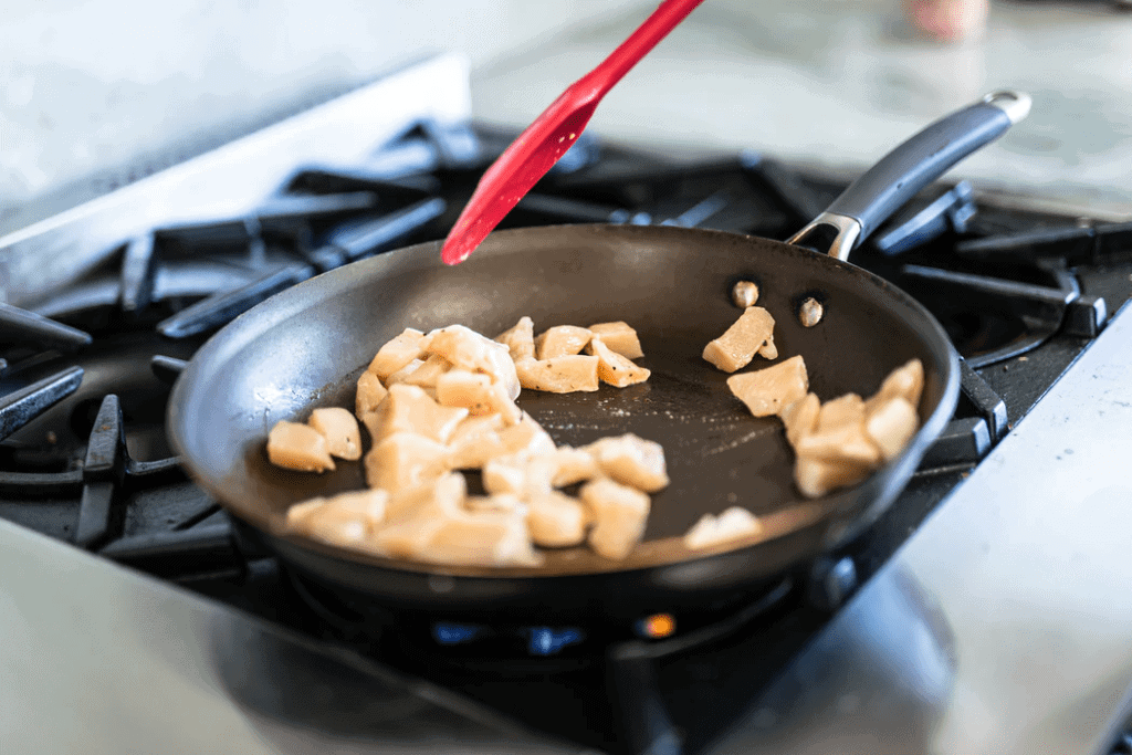 Red Copper Bulbhead Ceramic Copper Fry Pan 8 in. Red 