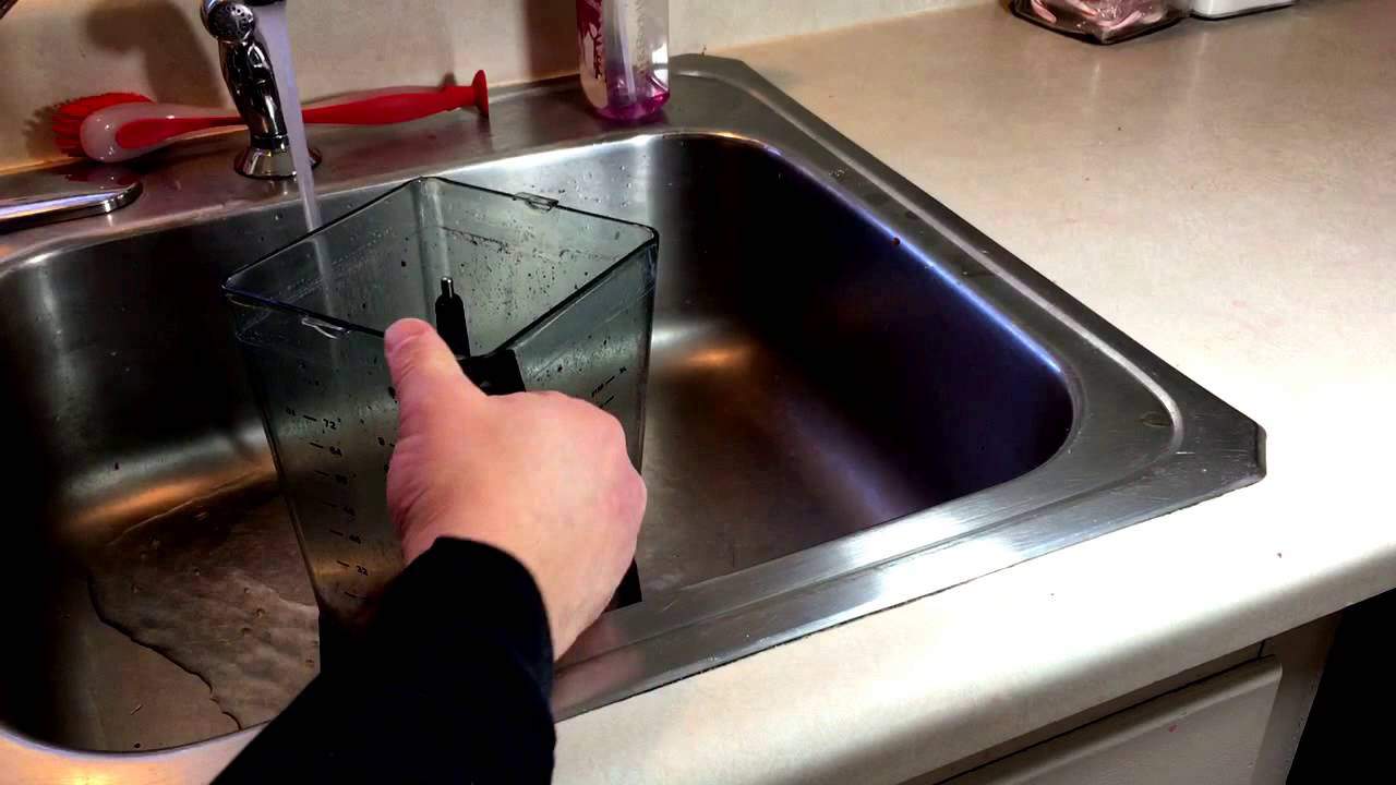 Handwashing a Ninja blender