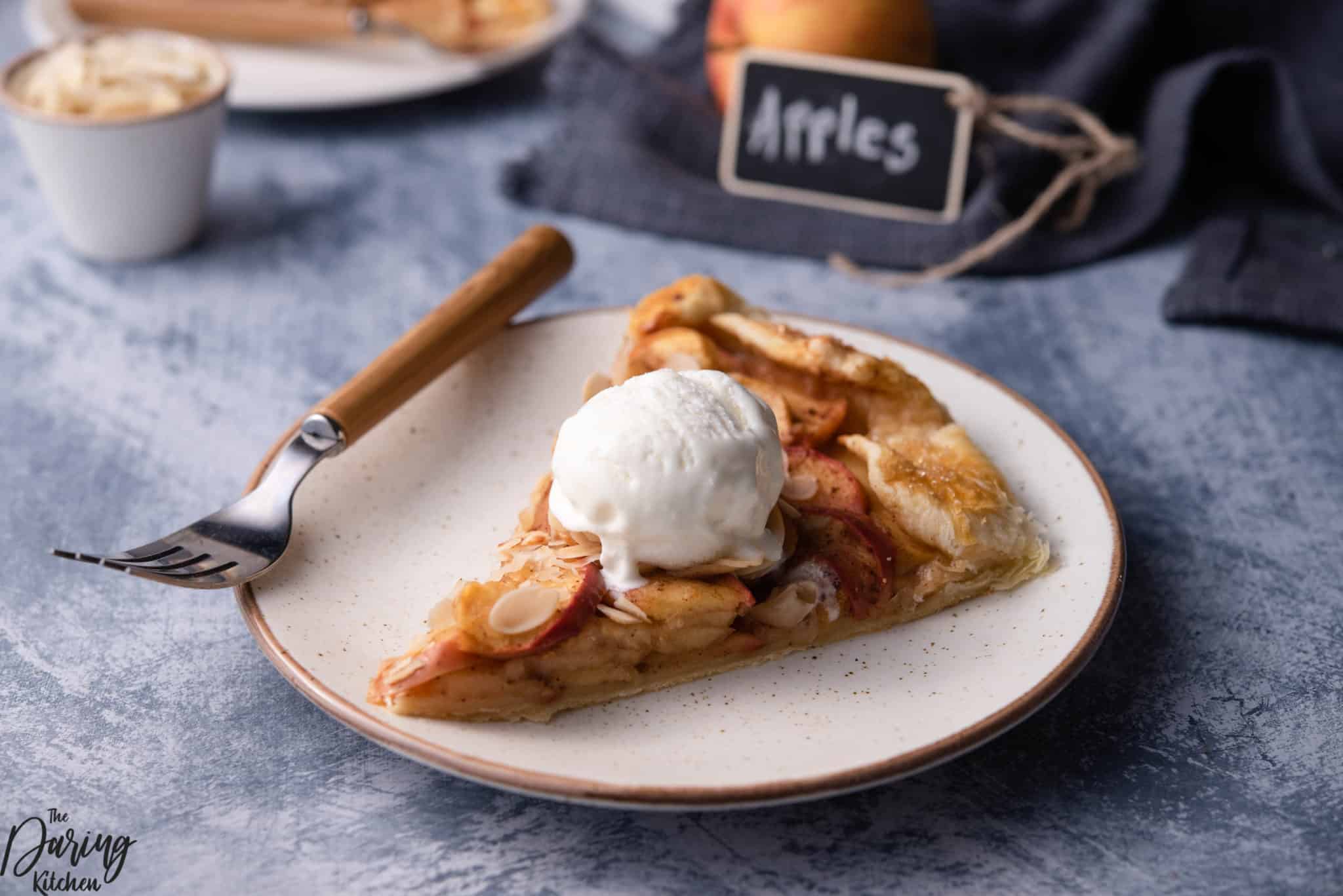 Easy Apple Galette Recipe With Puff Pastry - Daring Kitchen