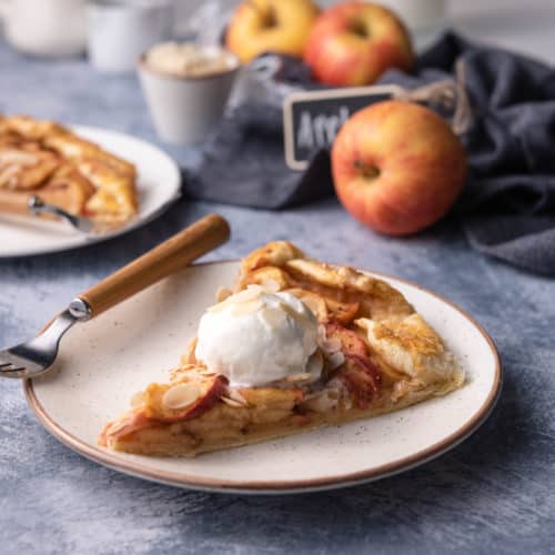 Easy Apple Galette Recipe With Puff Pastry - Daring Kitchen