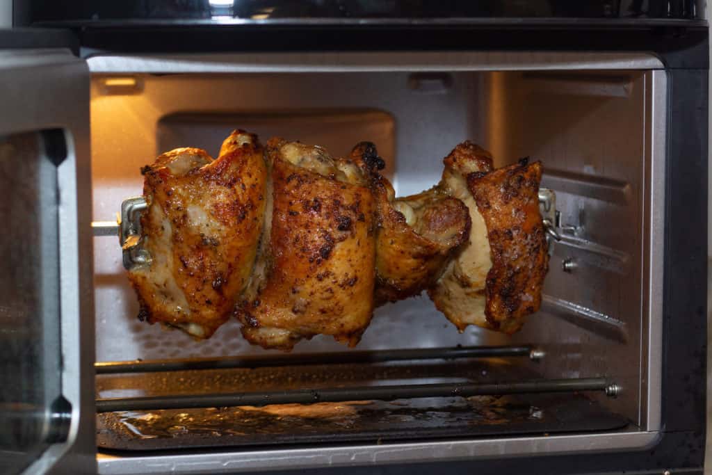 https://static.thedaringkitchen.com/wp-content/uploads/2021/10/taotronics-chicken-thighs-finished-1024x683.jpg