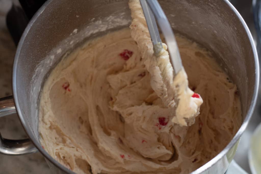 https://static.thedaringkitchen.com/wp-content/uploads/2021/12/Acekool-stand-mixer-cake-batter-1024x683.jpg