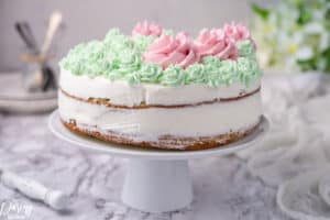 Pea and Pistachio cake