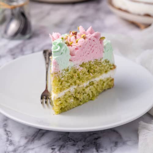 Pea and Pistachio cake