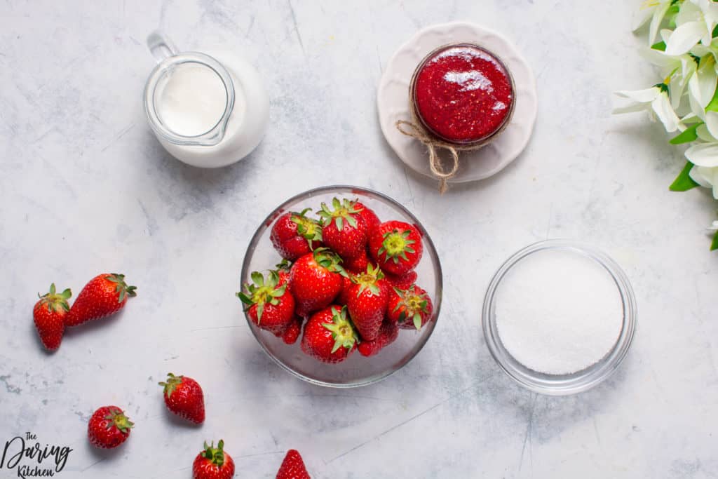 strawberry mousse ingredients.