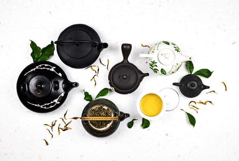 Teapot vs. Tea Kettle What’s the Difference? Daring Kitchen