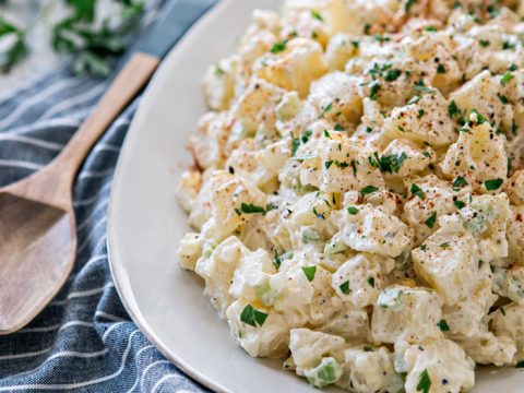 https://static.thedaringkitchen.com/wp-content/uploads/2022/05/potato-salad.jpg