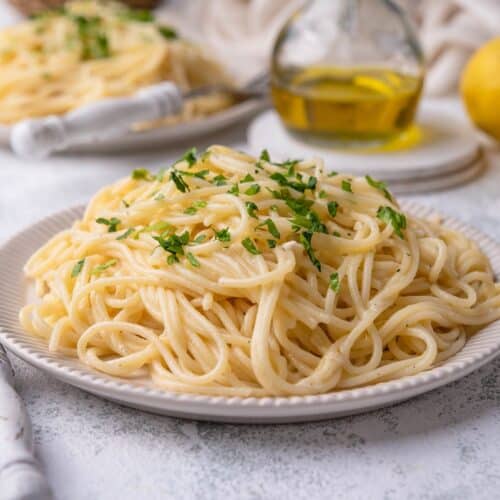 Lemon garlic pasta ready serve 1