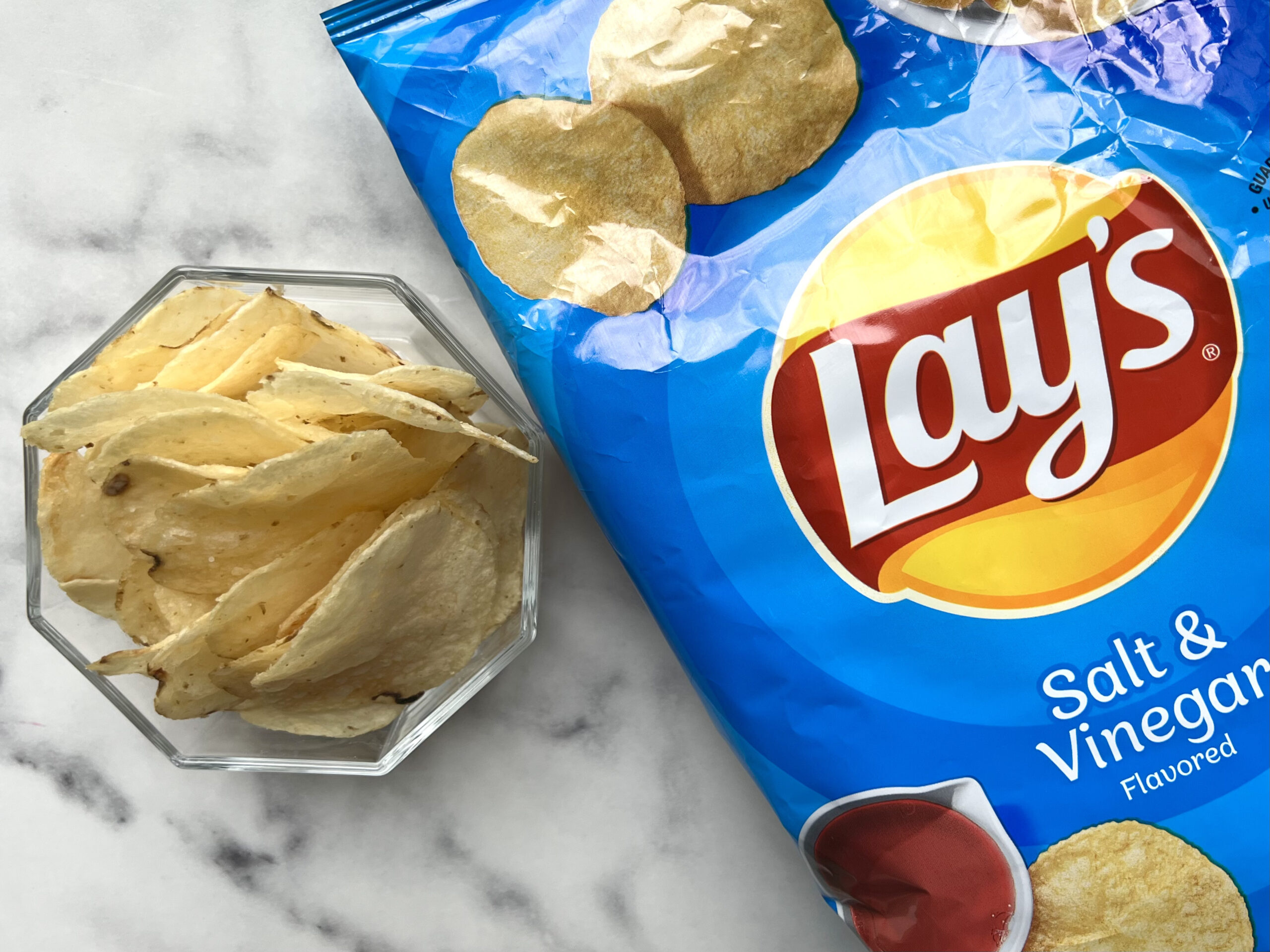 Great Value Burnin' Hot Flavored Potato Chips, 7.75 oz